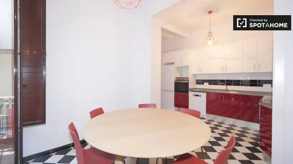 Flat with terrace to rent in Ciutat Vella, imagen 12