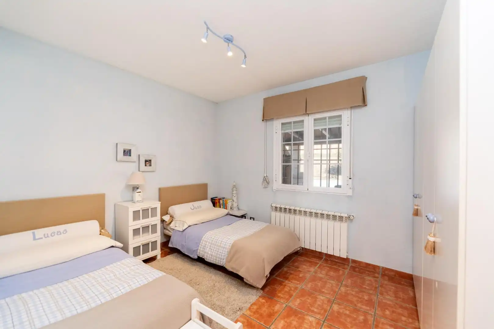 Dormitori de Casa o xalet en venda en Colmenar de Oreja amb Calefacció, Jardí privat i Traster