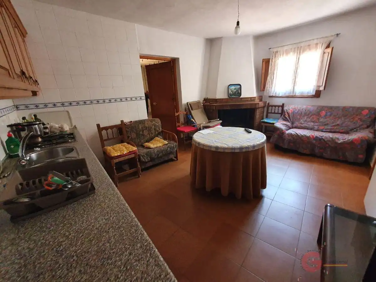 Country homes for sale in Busquístar