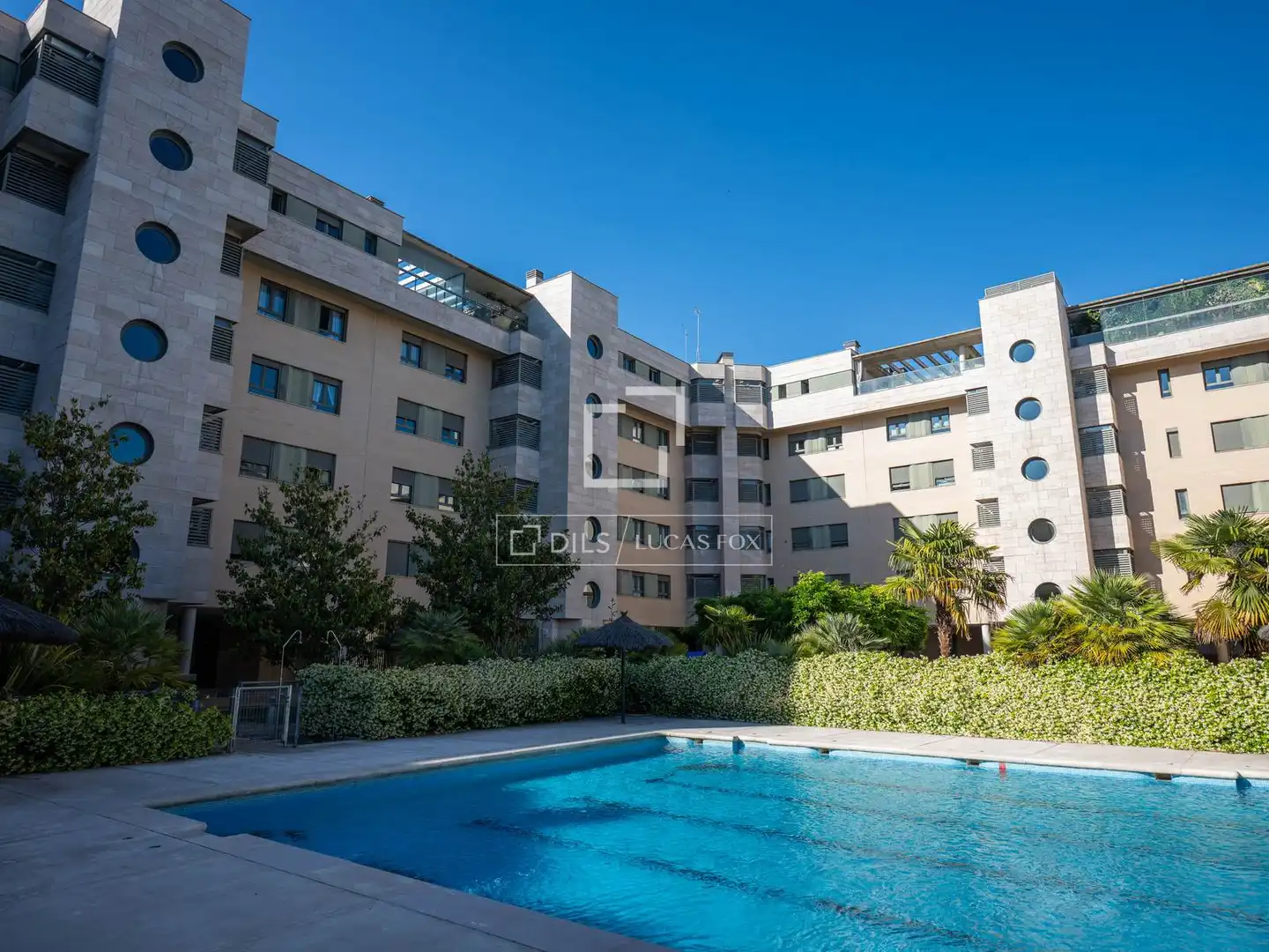 Exterior view of Flat for rent in Madrid  with Air Conditioner, Heating and Private garden