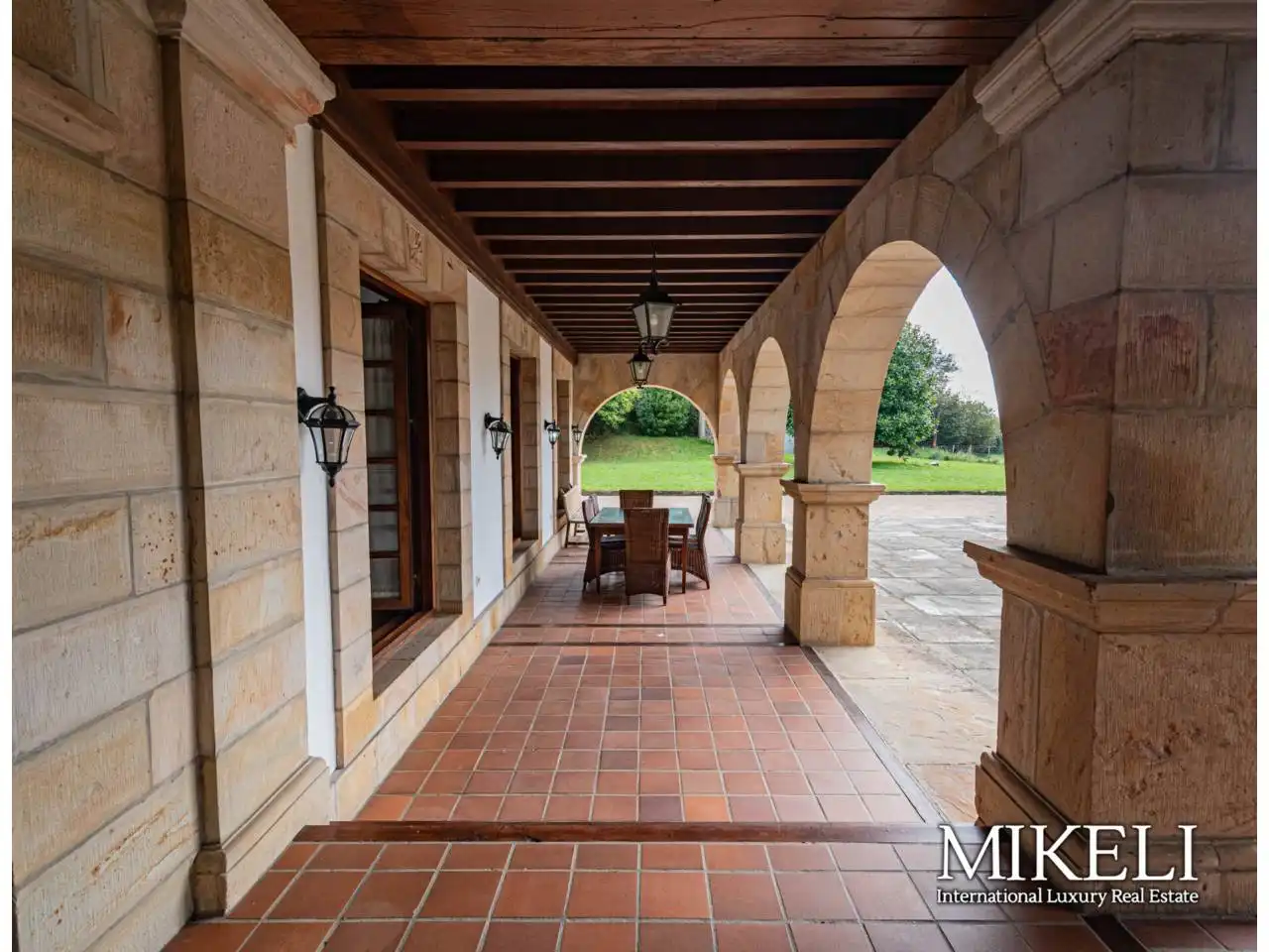 Terraza de Casa o chalet en venta en Santillana del Mar con Calefacción, Jardín privado y Parquet