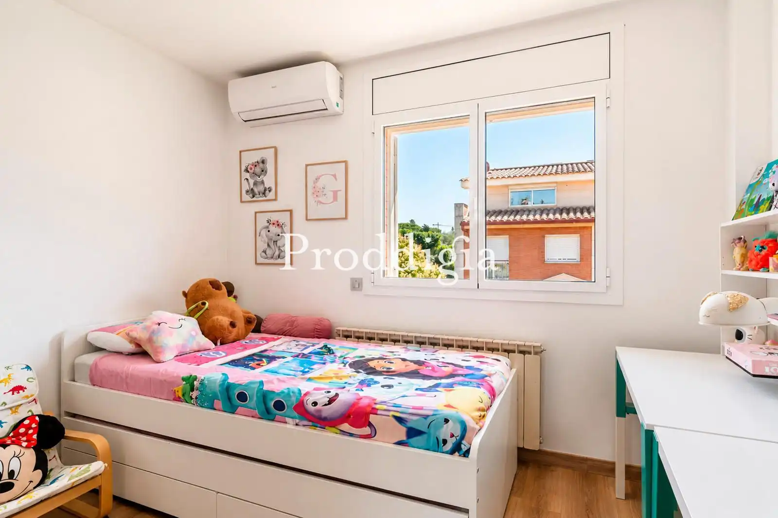 Bedroom of Detached homes for sale in Sant Cugat del Vallès  with Air Conditioner, Heating and Private garden