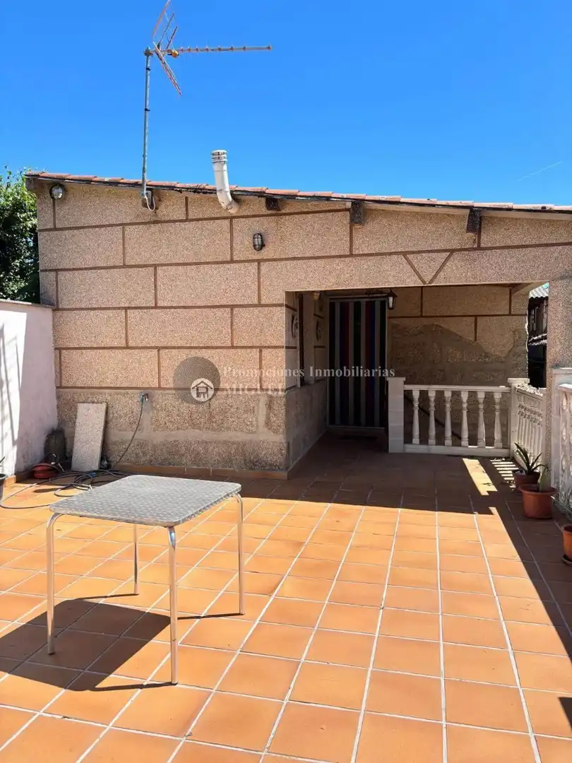 Vista exterior de Casa o chalet en venta en Monterrei con Calefacción y Terraza
