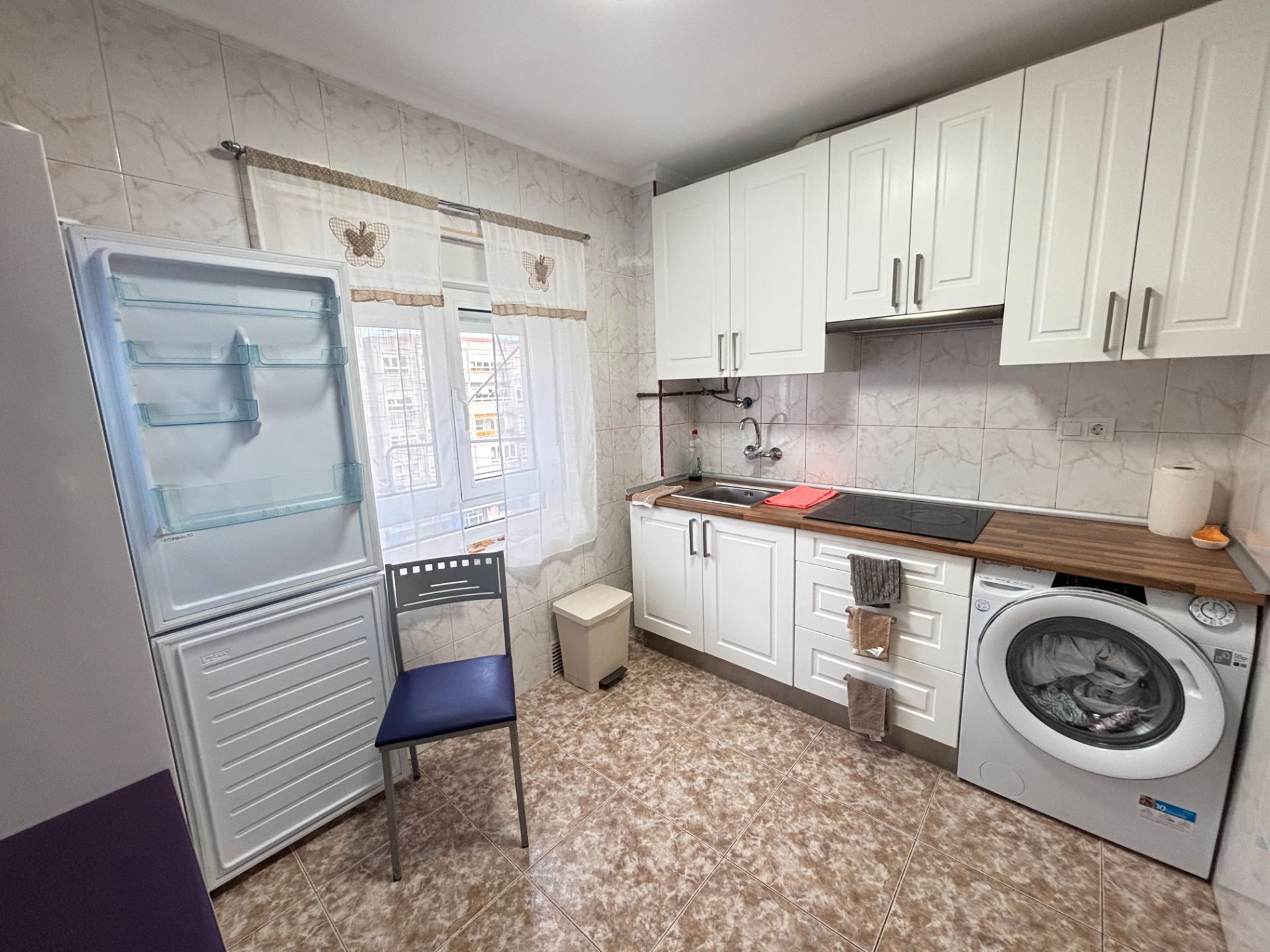 Cocina de Piso en venta en Santander con Amueblado, Horno y Lavadora