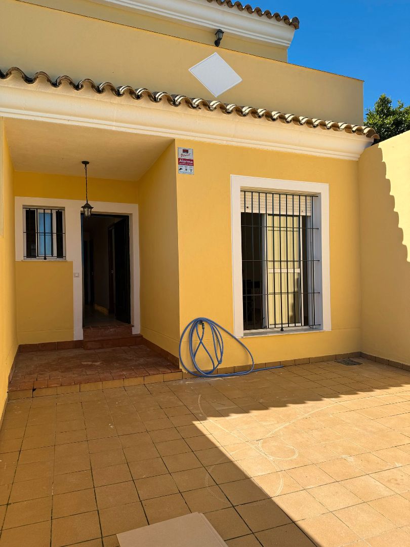 Single-family semi-detached for sale in Ctra Jerez - Ctra del Puerto