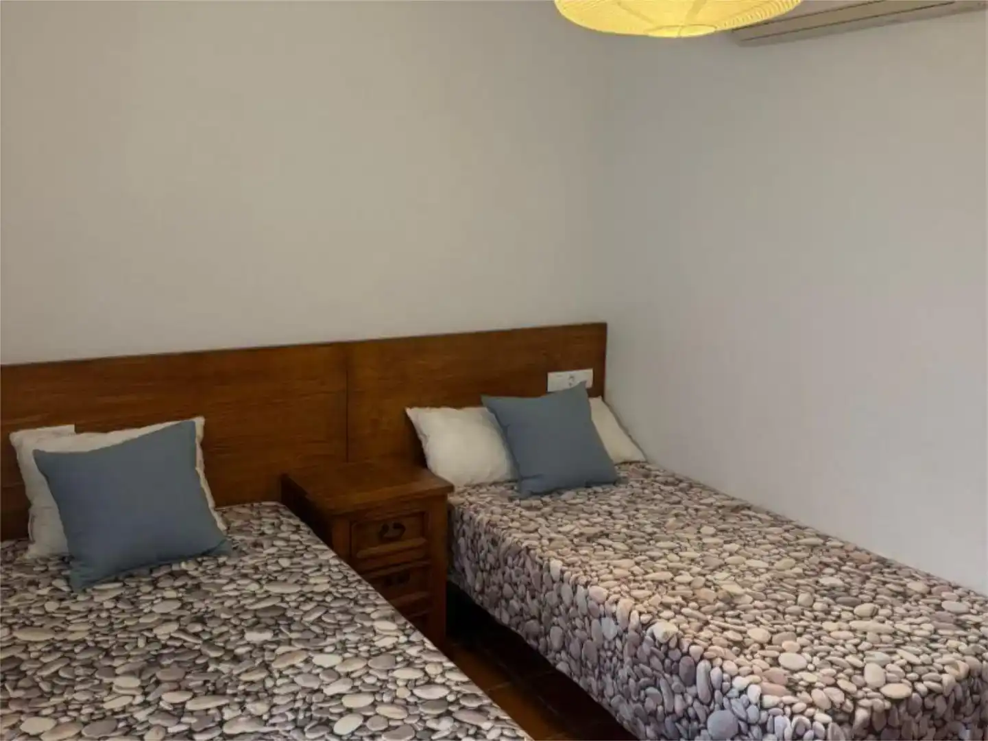 Dormitori de Pis de lloguer en Cartagena amb Aire condicionat, Piscina i Moblat