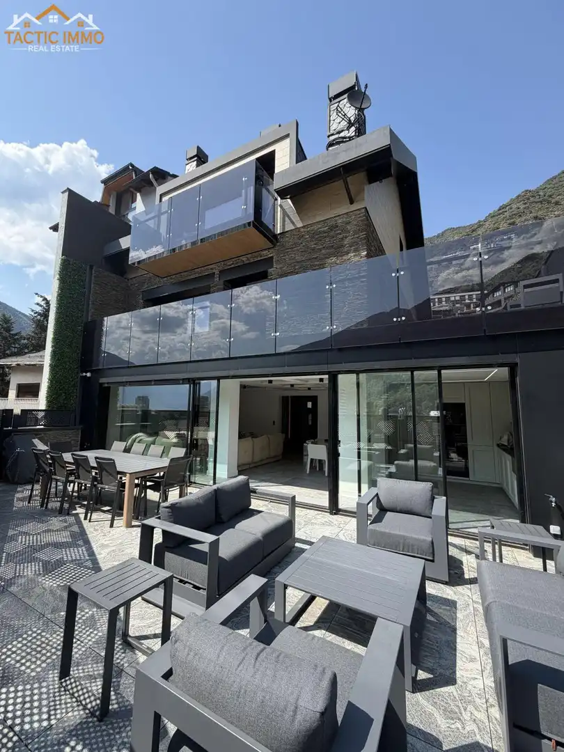 Casa amb terrassa en venda a Les Escaldes