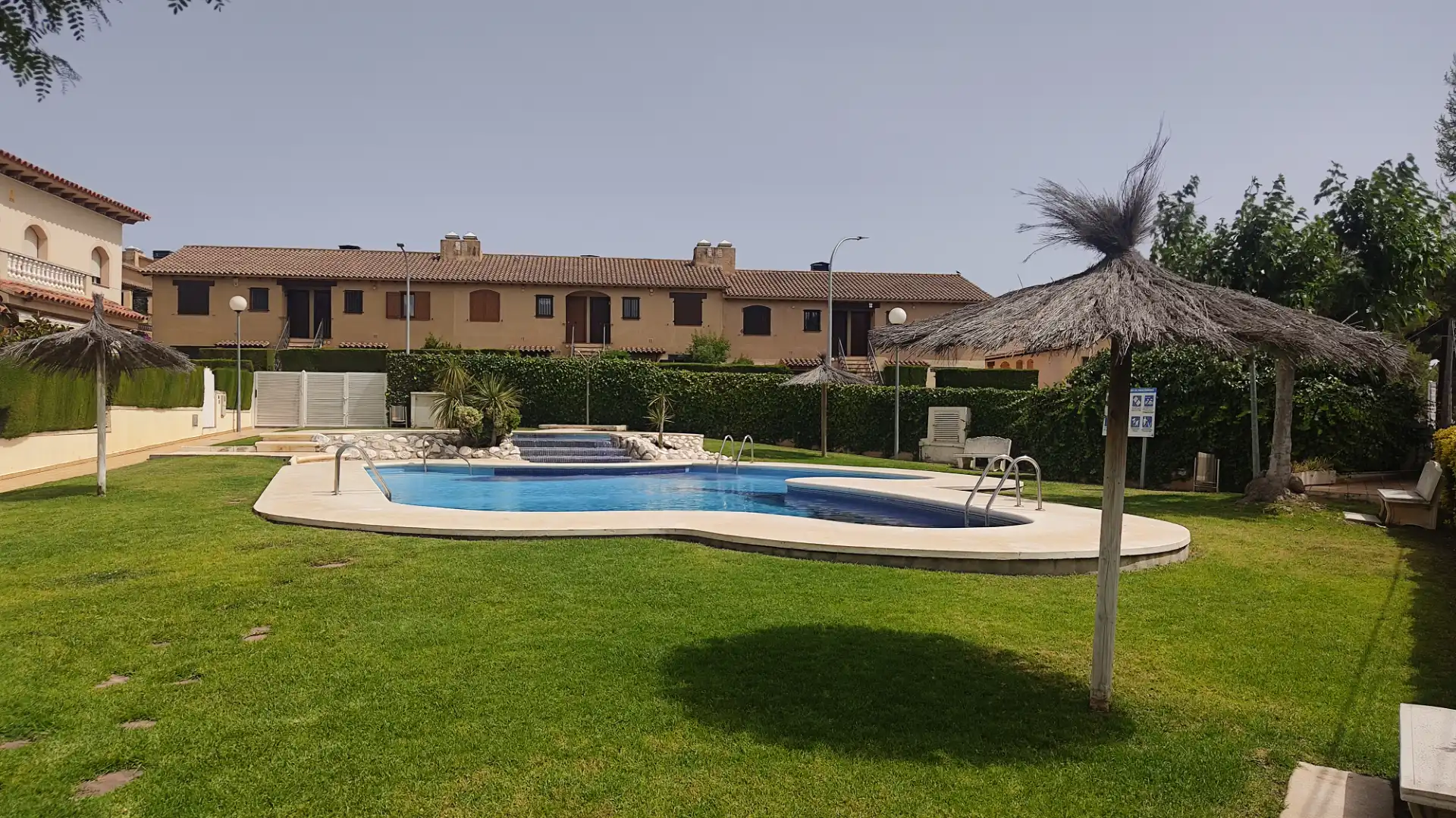 Maison mitoyenne avec terrasse à louer à Carrer del Vallespir, imagen 10