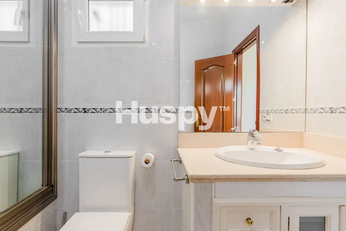 Bathroom of Houses for sale in Almensilla, Sevilla