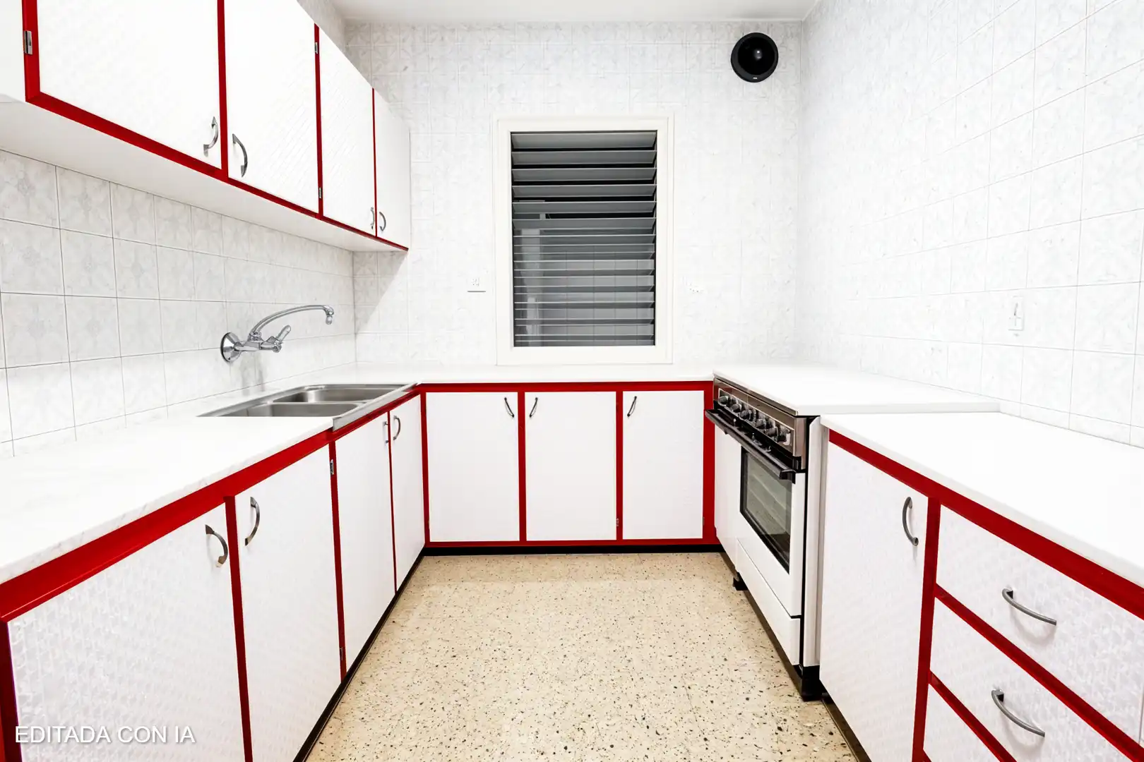 Küche von Wohnung zum Verkauf in Barcelona mit Terrasse und Balkon