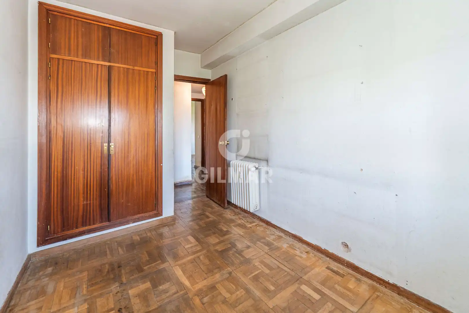 Habitación de Piso en venta en Madrid con Calefacción, Trastero y Balcón