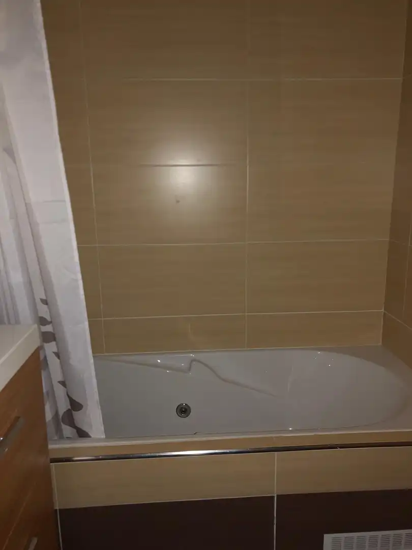 Baño de Piso en venta en Ponferrada con Calefacción y Trastero