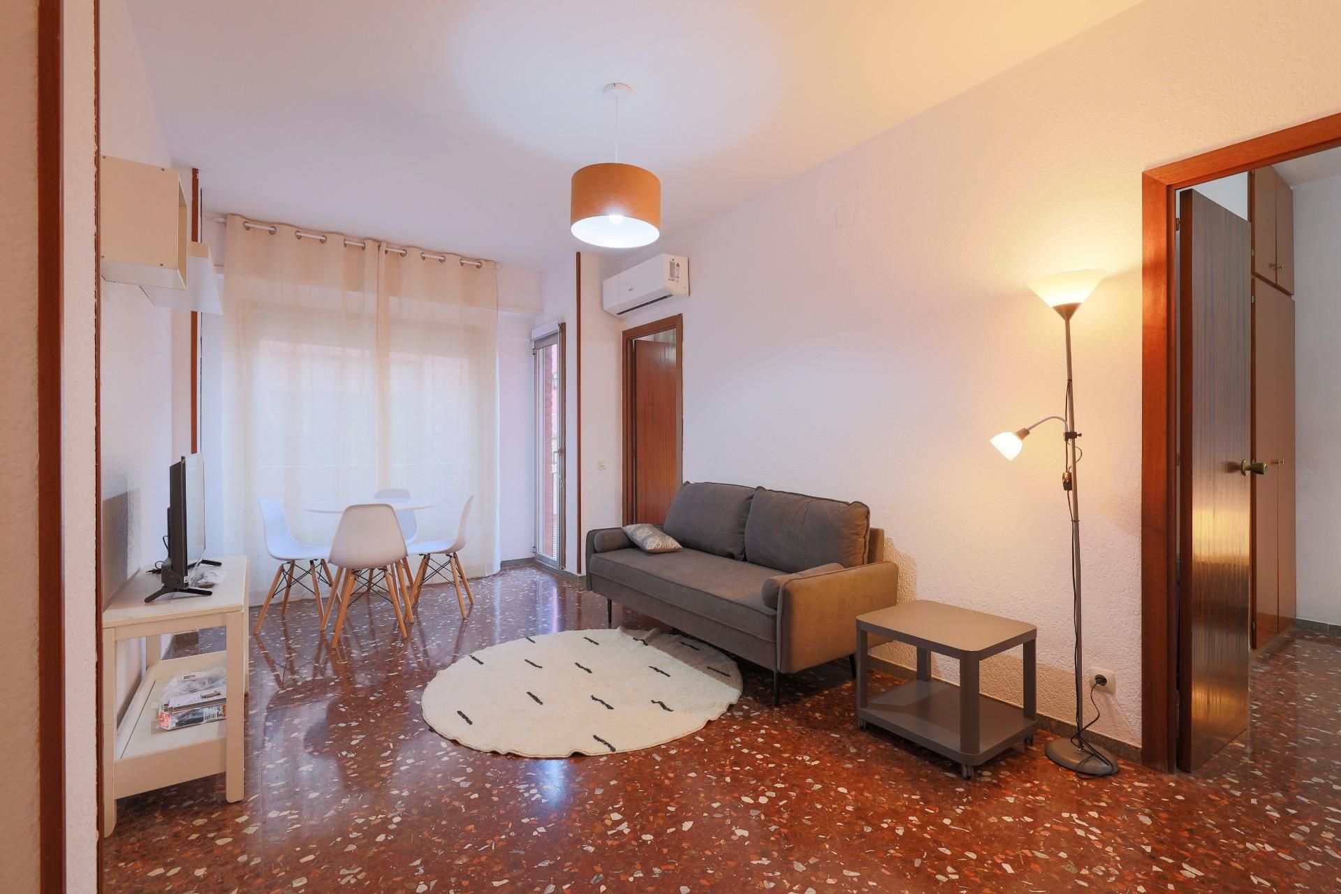 Sala d'estar de Pis de lloguer en  Barcelona Capital amb Aire condicionat, Terrassa i Balcó