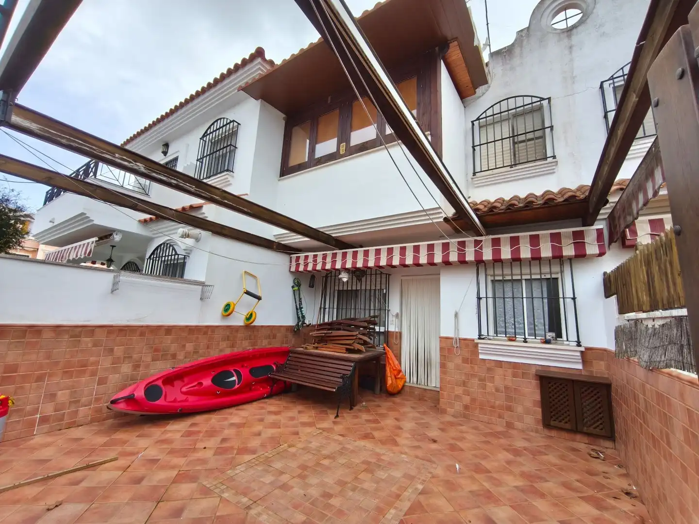 Vista exterior de Casa adosada en venta en El Portil con Aire acondicionado y Piscina comunitaria