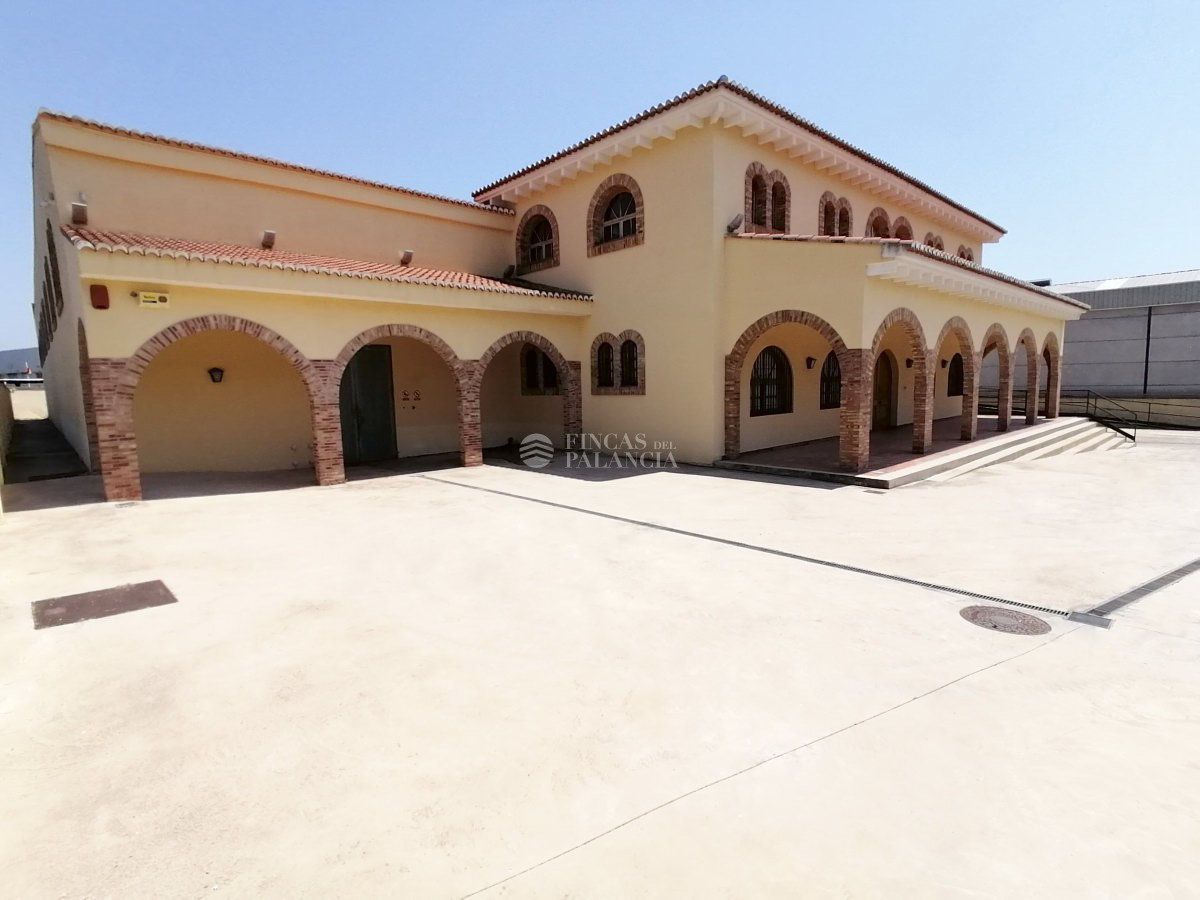 Exterior view of Industrial buildings for sale in Estivella