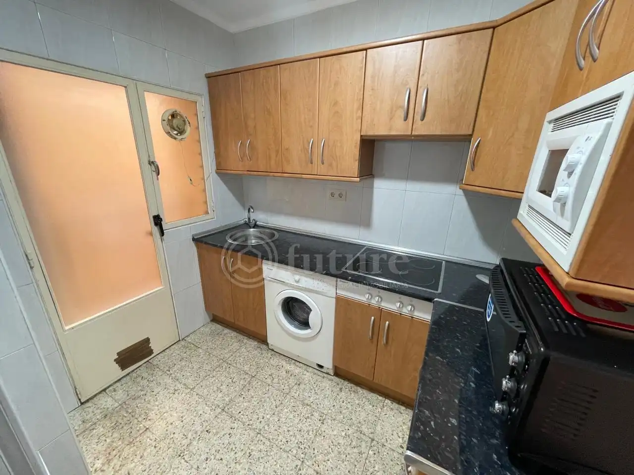 Kitchen of Flat for rent in Salamanca  with Heating, Furnished and Balcony