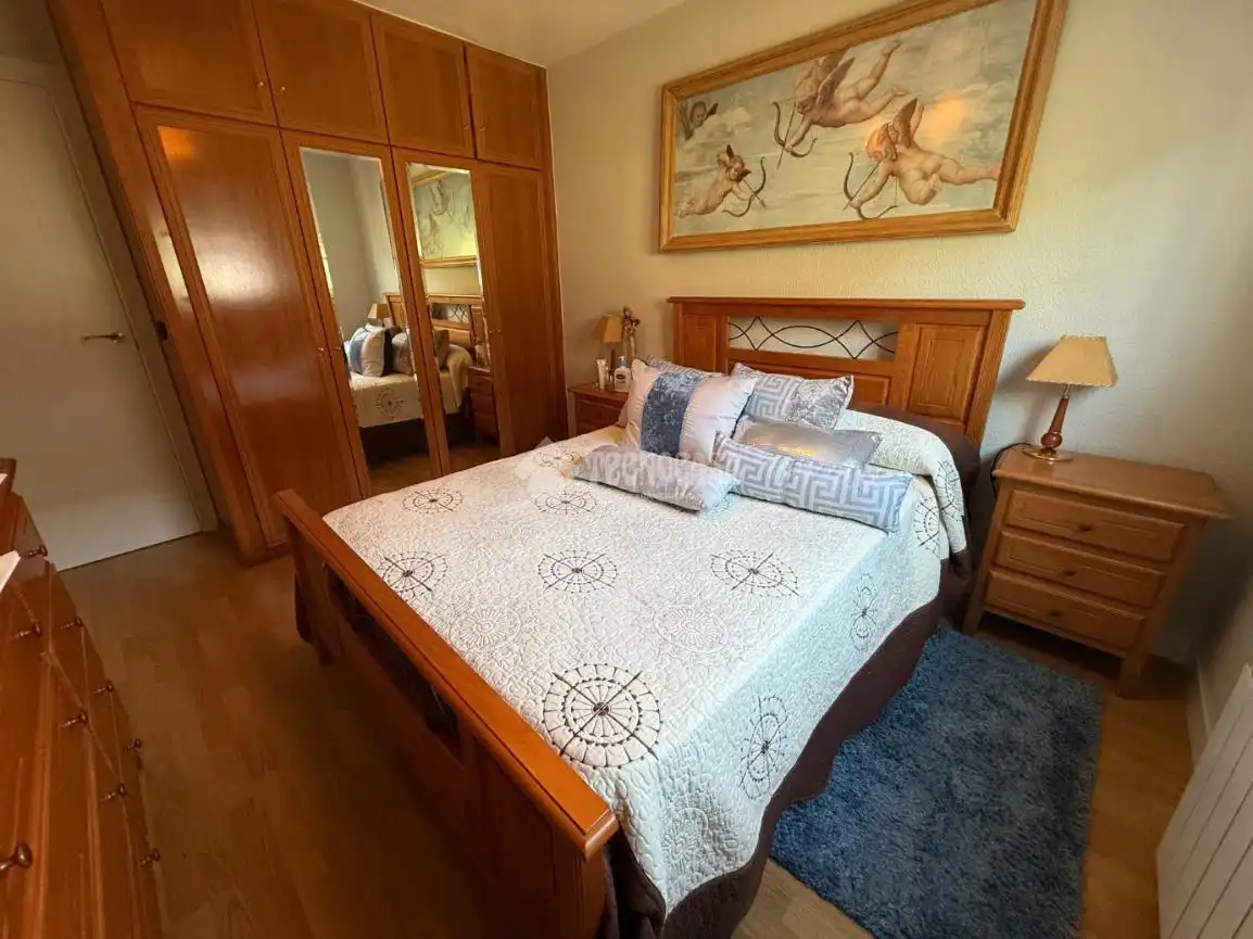 Habitación de Piso en venta en Madrid con Calefacción y Terraza