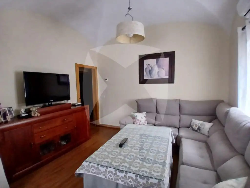 Sala de estar de Casa o chalet en venta en Badajoz con Aire acondicionado, Horno y Microondas