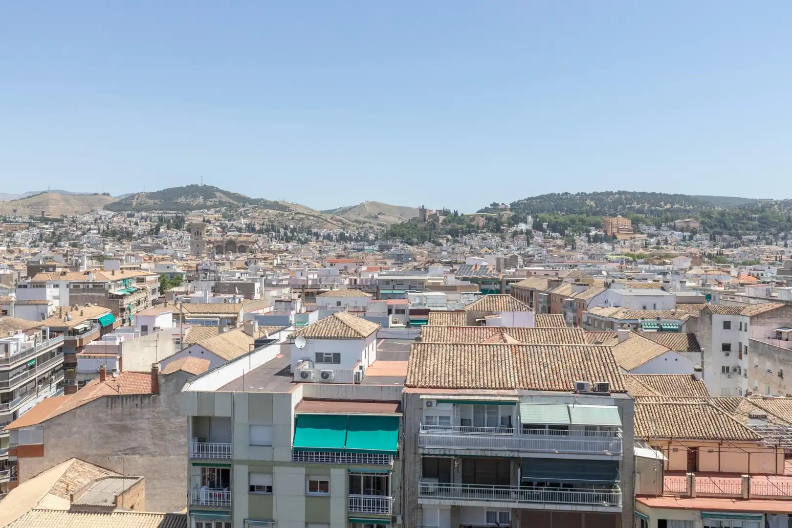 Exterior view of Flat for sale in Granada  with Heating and Balcony