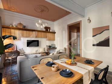 Mini appartamento con balcone in affitto a Carrer de Roger de Llúria