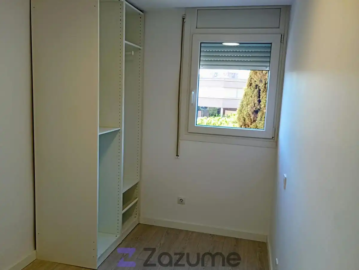 Schlafzimmer von Wohnungen zur Miete in Barcelona mit Klimaanlage, Heizung und Parkett
