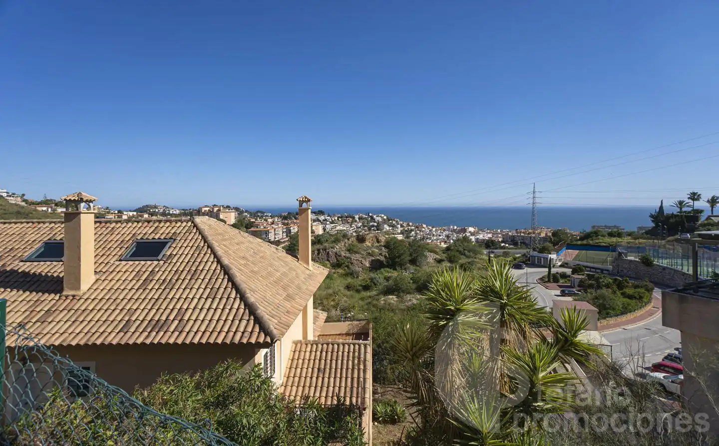 Exterior view of Detached homes for sale in Málaga Capital  with Air Conditioner, Private garden and Terrace