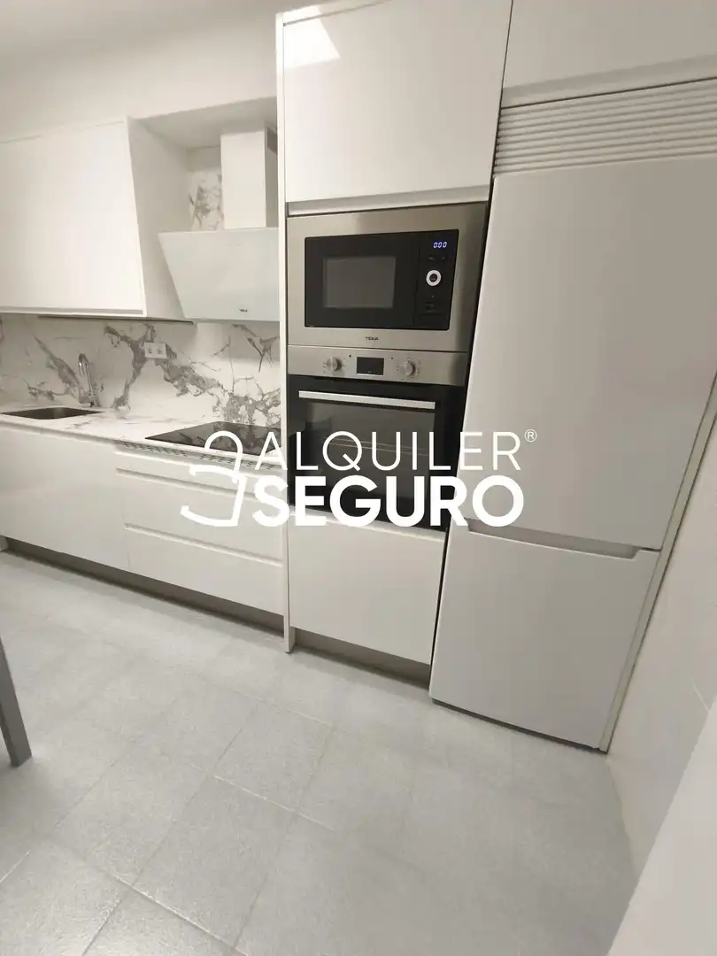 Cocina de Piso de alquiler en Zaragoza con Aire acondicionado, Calefacción y Terraza