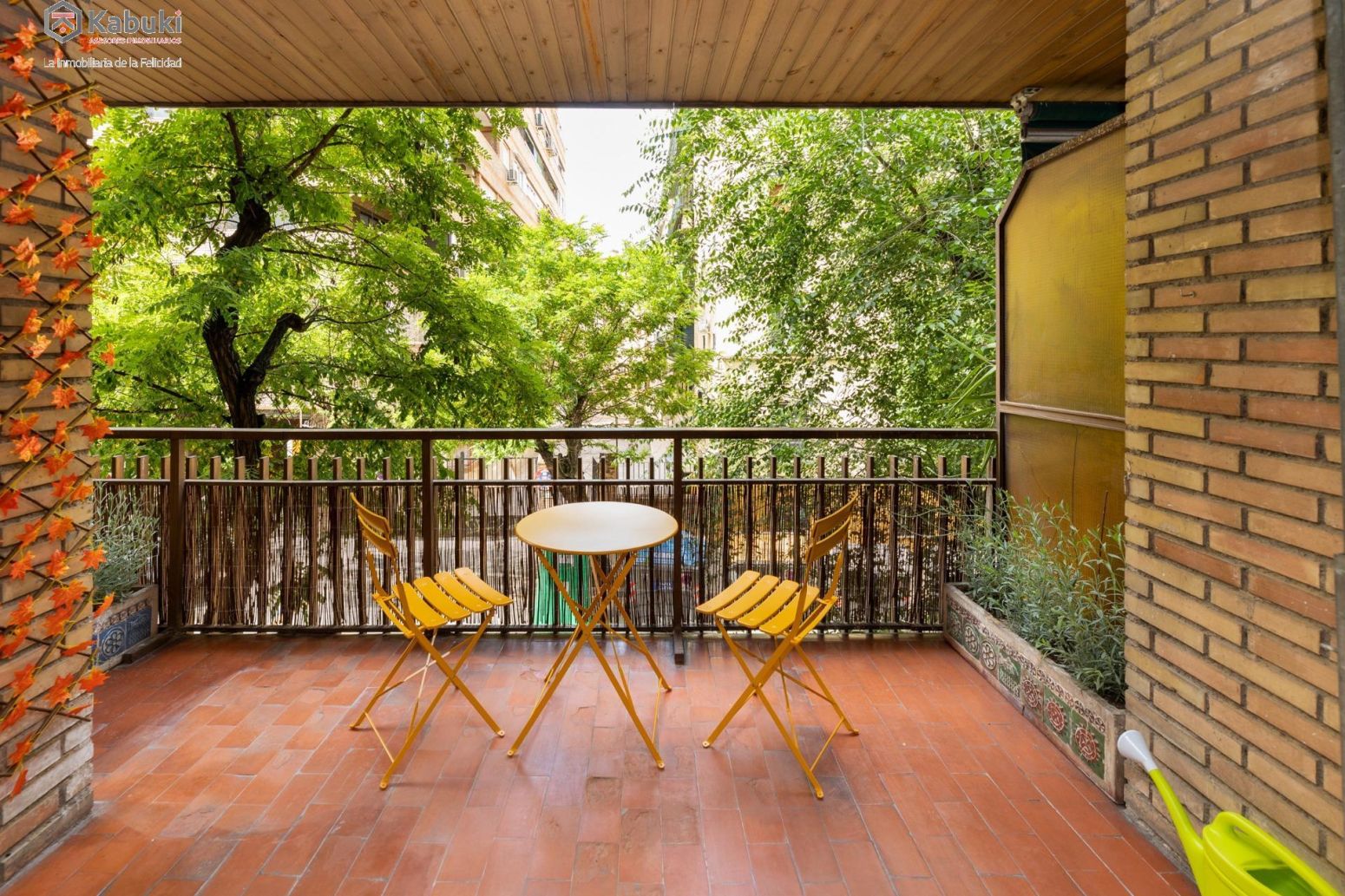 Terrassa de Pis de lloguer en  Granada Capital amb Calefacció, Terrassa i Moblat