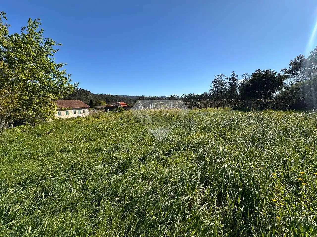 Casa rústica amb jardí en venda a PEREIRO
