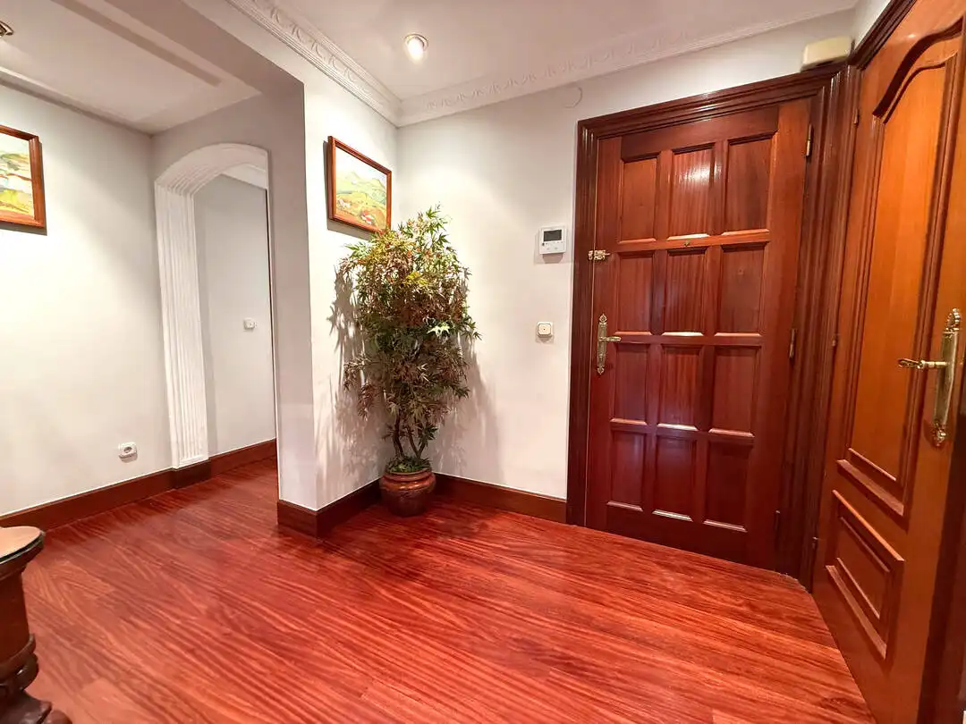 Flat for rent in Donostia - San Sebastián   with Oven, Washing machine and Microwave