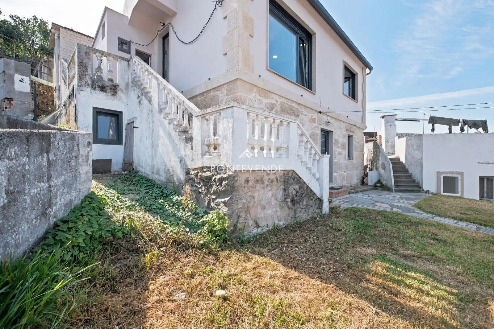 Vista exterior de Casa o xalet en venda en Marín amb Forn