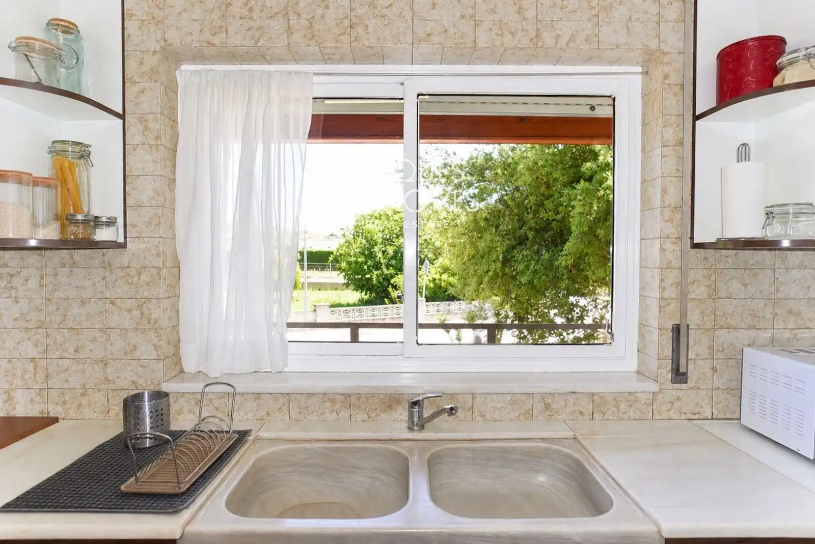 Cuina de Casa o xalet en venda en Caldes de Malavella amb Calefacció, Terrassa i Traster