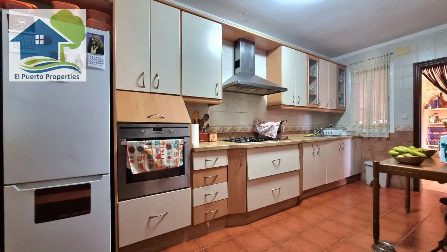 Cuina de Casa o xalet en venda en El Puerto de Santa María amb Aire condicionat, Calefacció i Jardí privat