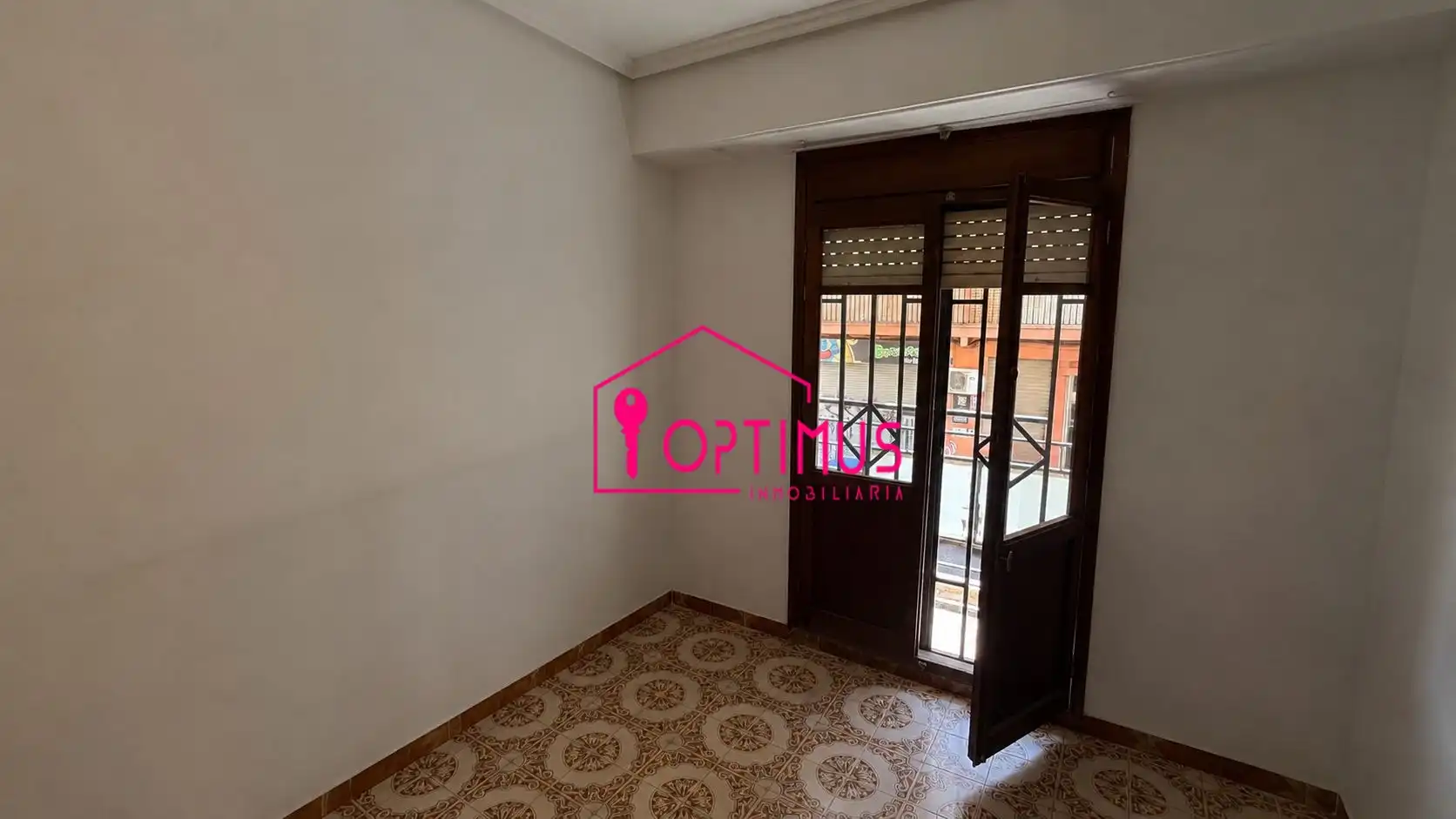 Dormitori de Apartament en venda en Valencia amb Terrassa, Traster i Balcó