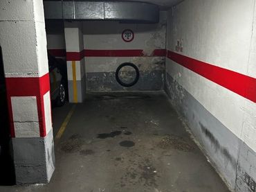 Aparcament en venda a Avda de Madrid - Pº de la Estación
