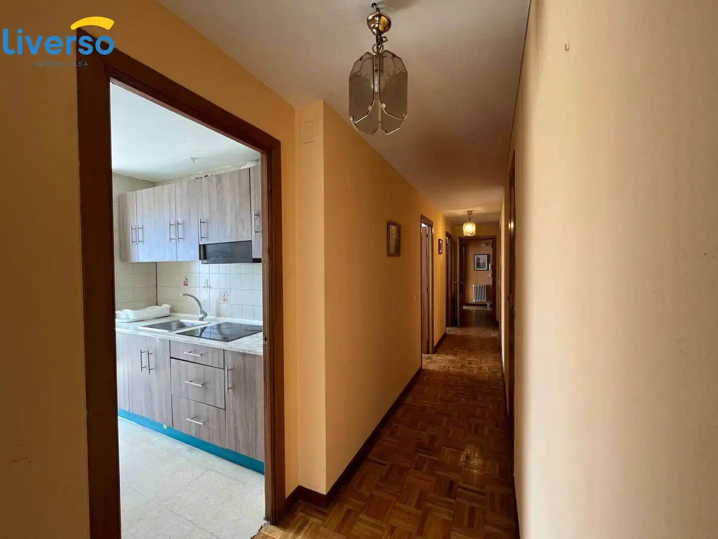 Habitació a Avenida CANTABRIA, Reyes Católicos