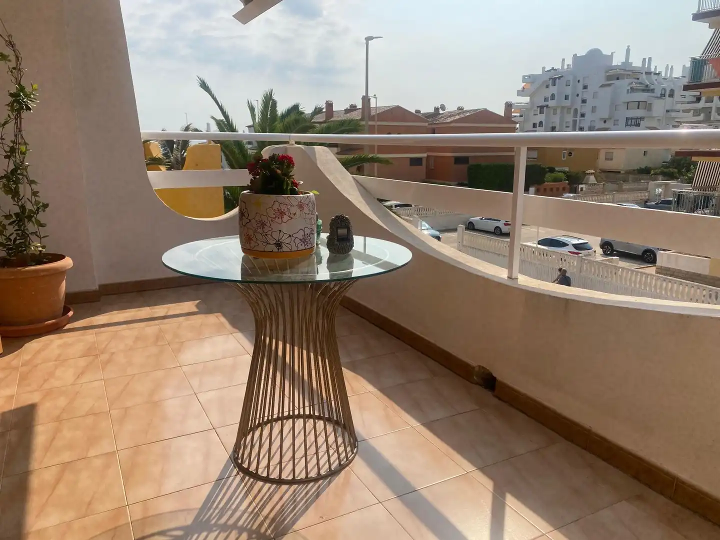 Terrasse von Einfamilien-Reihenhaus zum Verkauf in Xeraco mit Terrasse, Balkon und Gemeinschaftspool