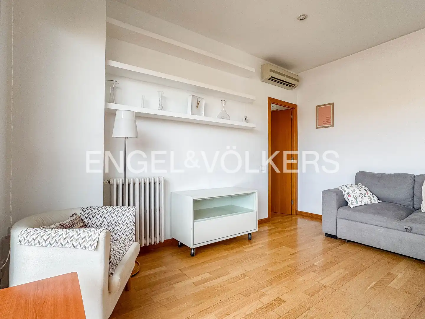 Sala de estar de Ático de alquiler en Barcelona con Aire acondicionado, Calefacción y Parquet