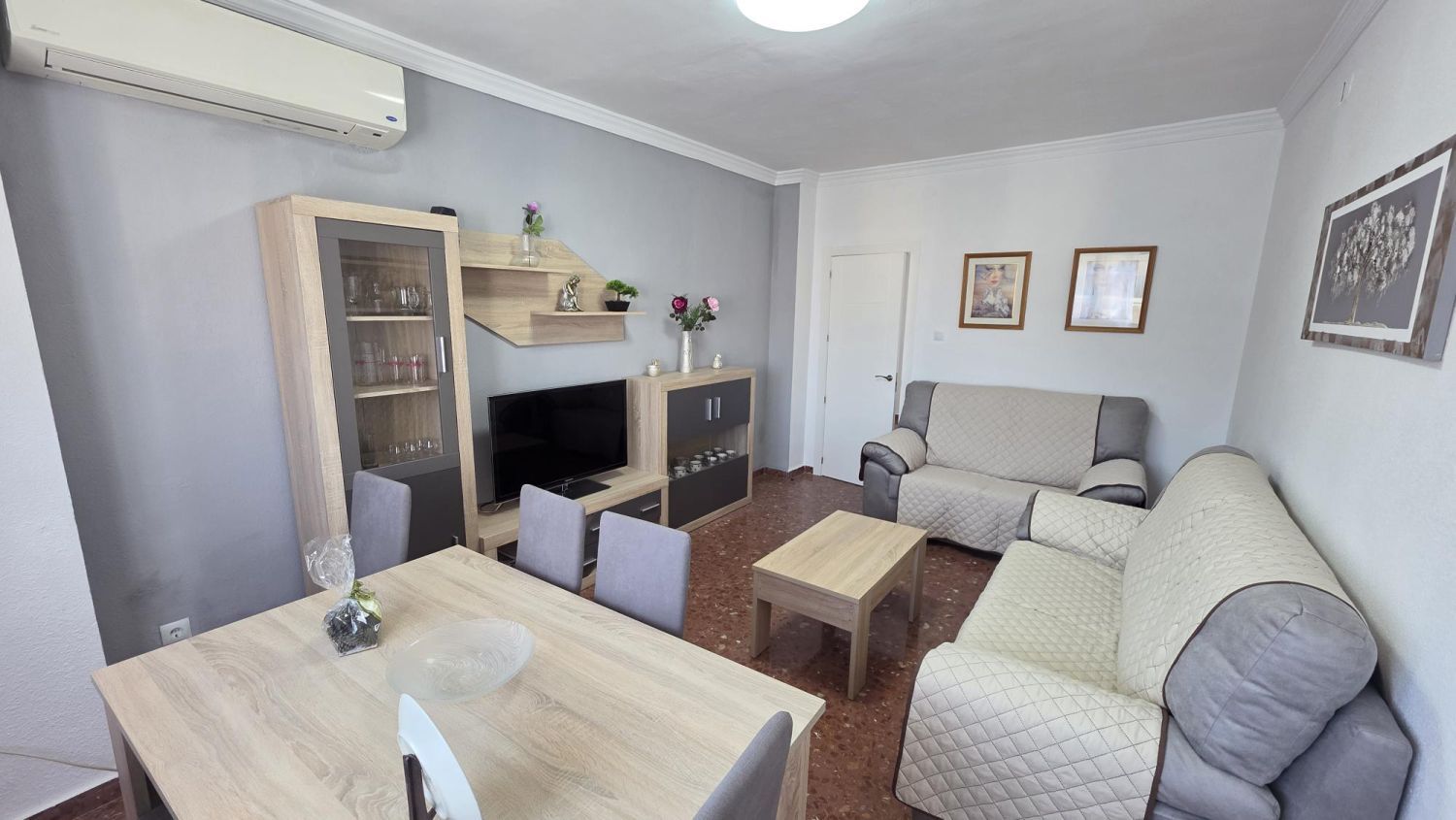 Sala de estar de Piso de alquiler en Las Gabias con Terraza y Amueblado