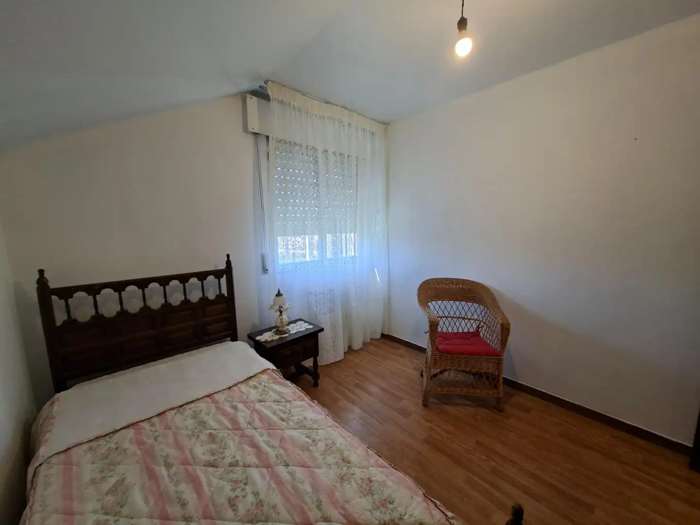Dormitori de Casa o xalet en venda en Vilagarcía de Arousa amb Calefacció, Jardí privat i Terrassa