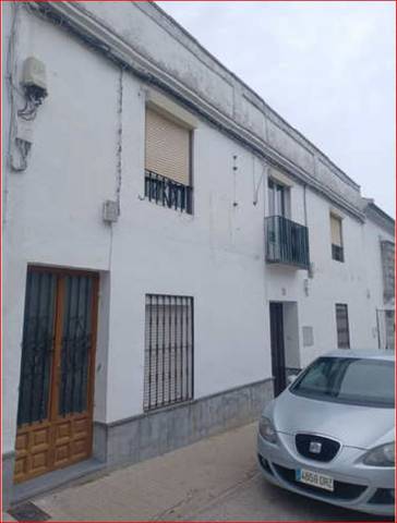 Casa-chalet en Venta en C/ Santa Cruz Baja en Bujalance