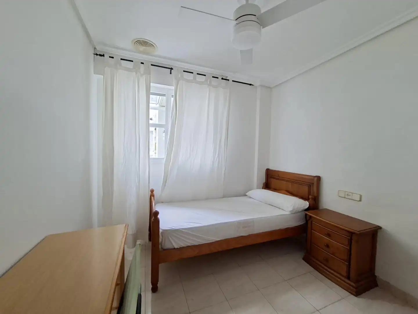 Habitación de Piso de alquiler en Murcia con Trastero, Amueblado y Balcón