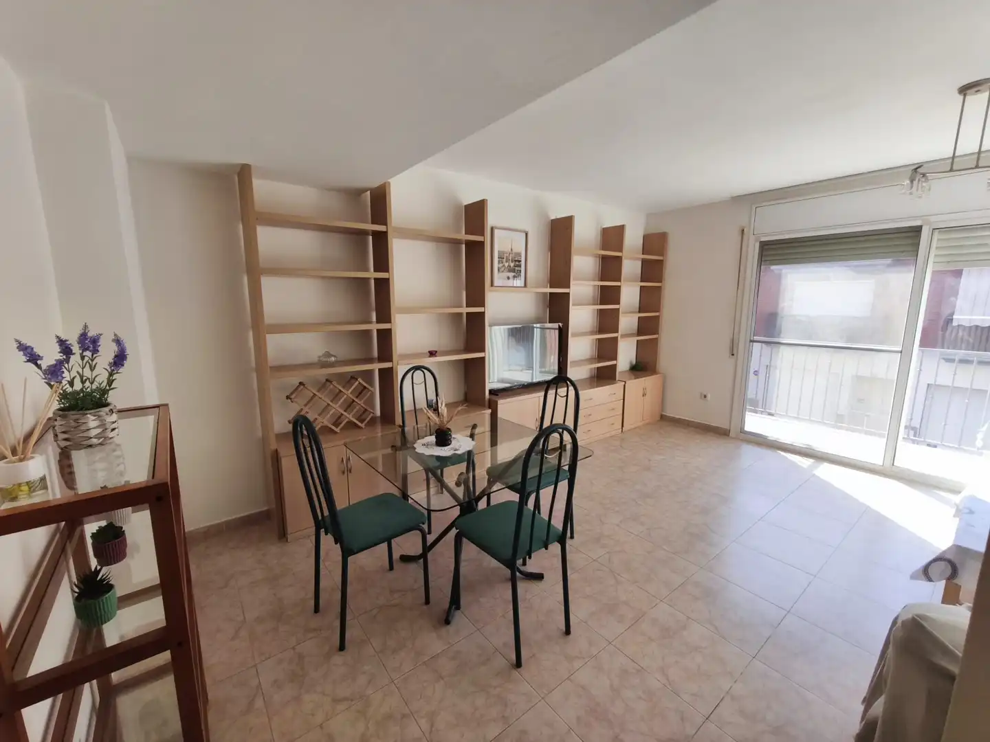 Sala d'estar de Casa adosada en venda en Cambrils amb Aire condicionat, Calefacció i Jardí privat