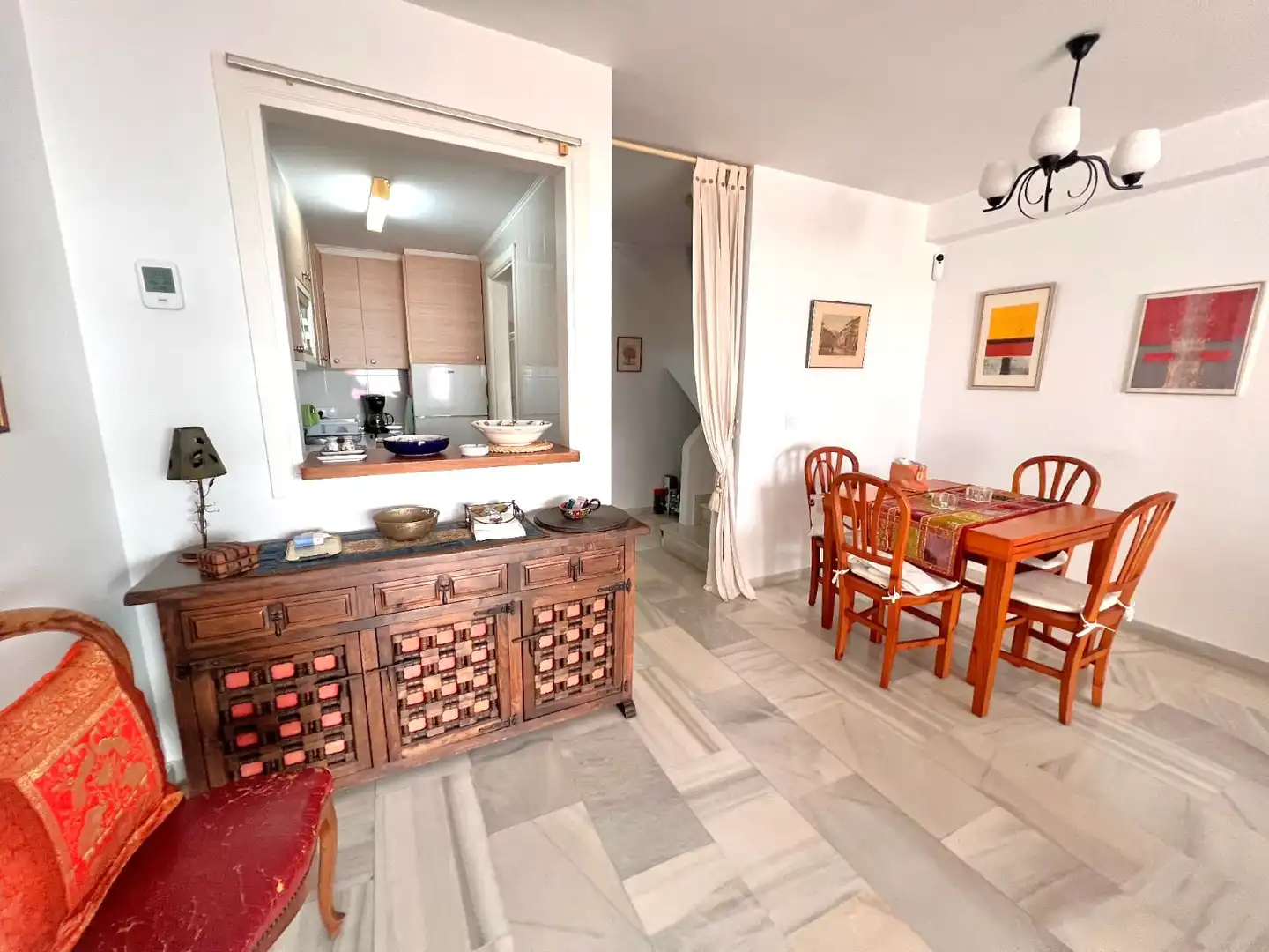 Menjador de Apartament de lloguer en Mijas amb Jardí privat, Terrassa i Traster