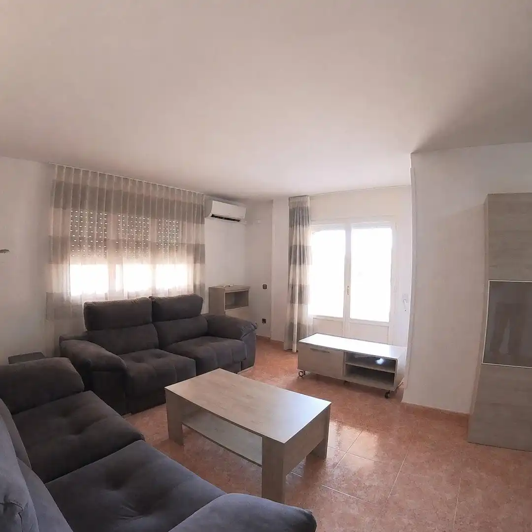 Sala d'estar de Pis en venda en Deltebre amb Aire condicionat, Terrassa i Traster