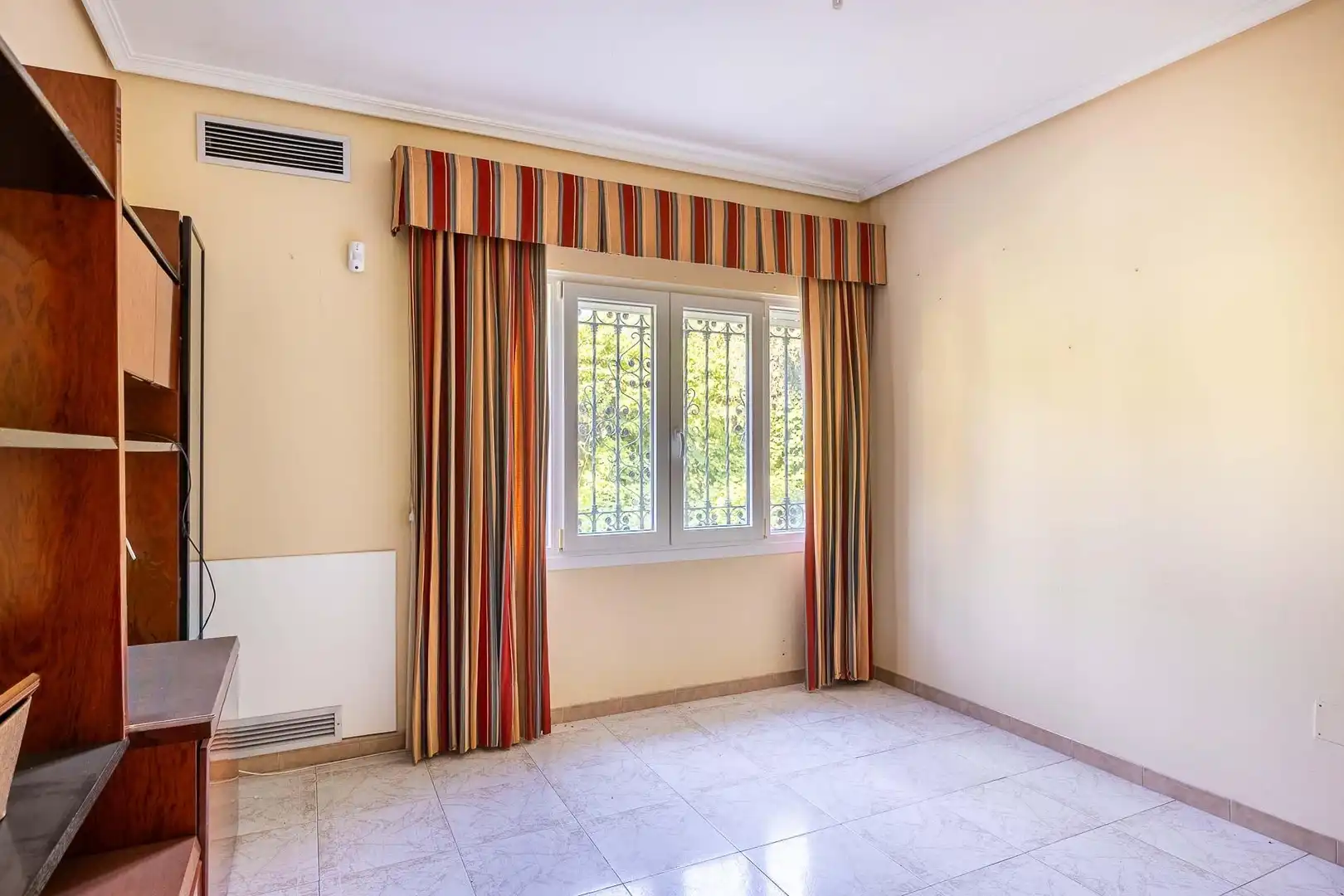 Casa o chalet en venta en Gelves con Jardín privado y Piscina comunitaria