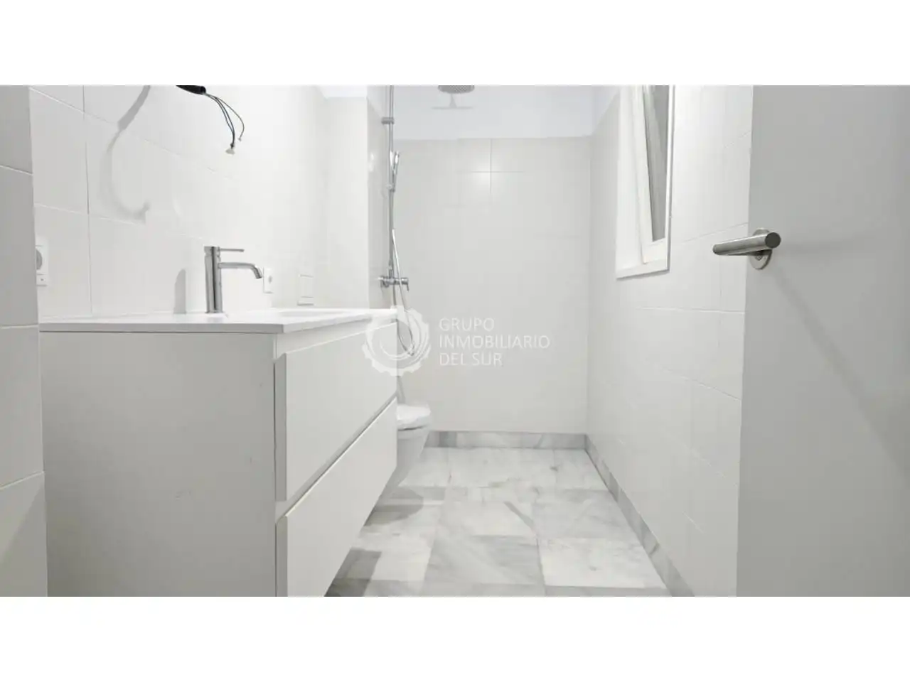 Bathroom of Flat for sale in Cádiz