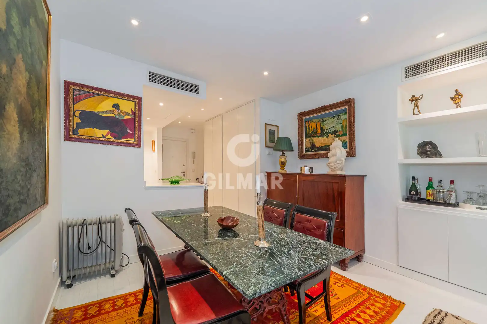Comedor de Piso en venta en Madrid con Calefacción, Jardín privado y Piscina