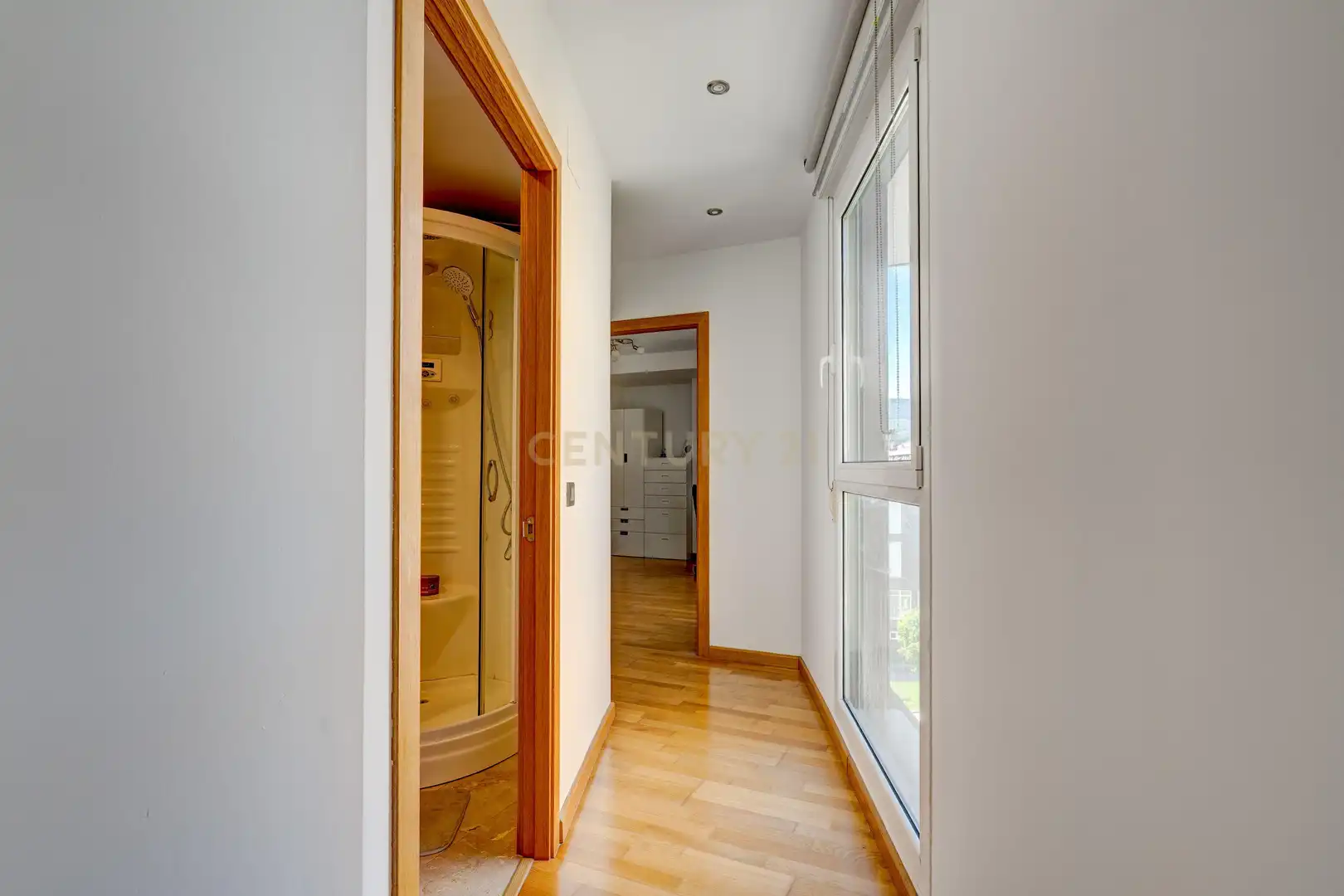Dúplex en venta en Irun  con Trastero, Horno y Lavadora