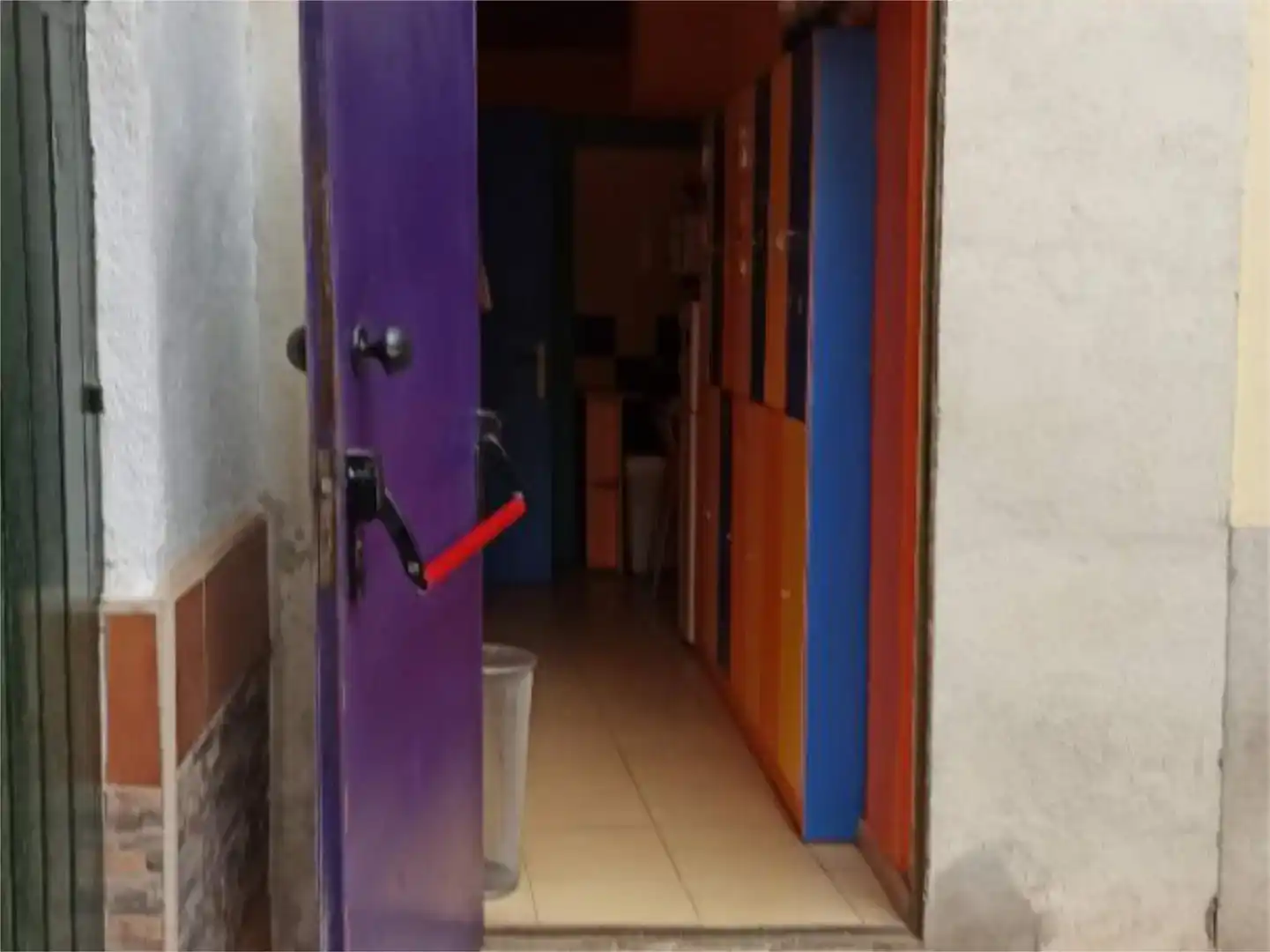 Geschaftsraum zur Miete in Granada mit Möbliert
